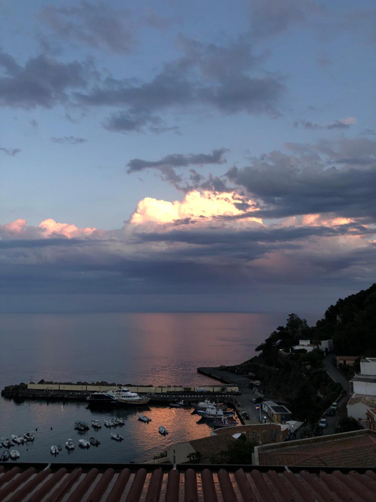 Hotel Ariston Isola di Ustica Exterior foto